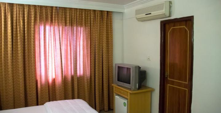 Oyo 539 Hotel Pearl Inn Bangalore Extérieur photo