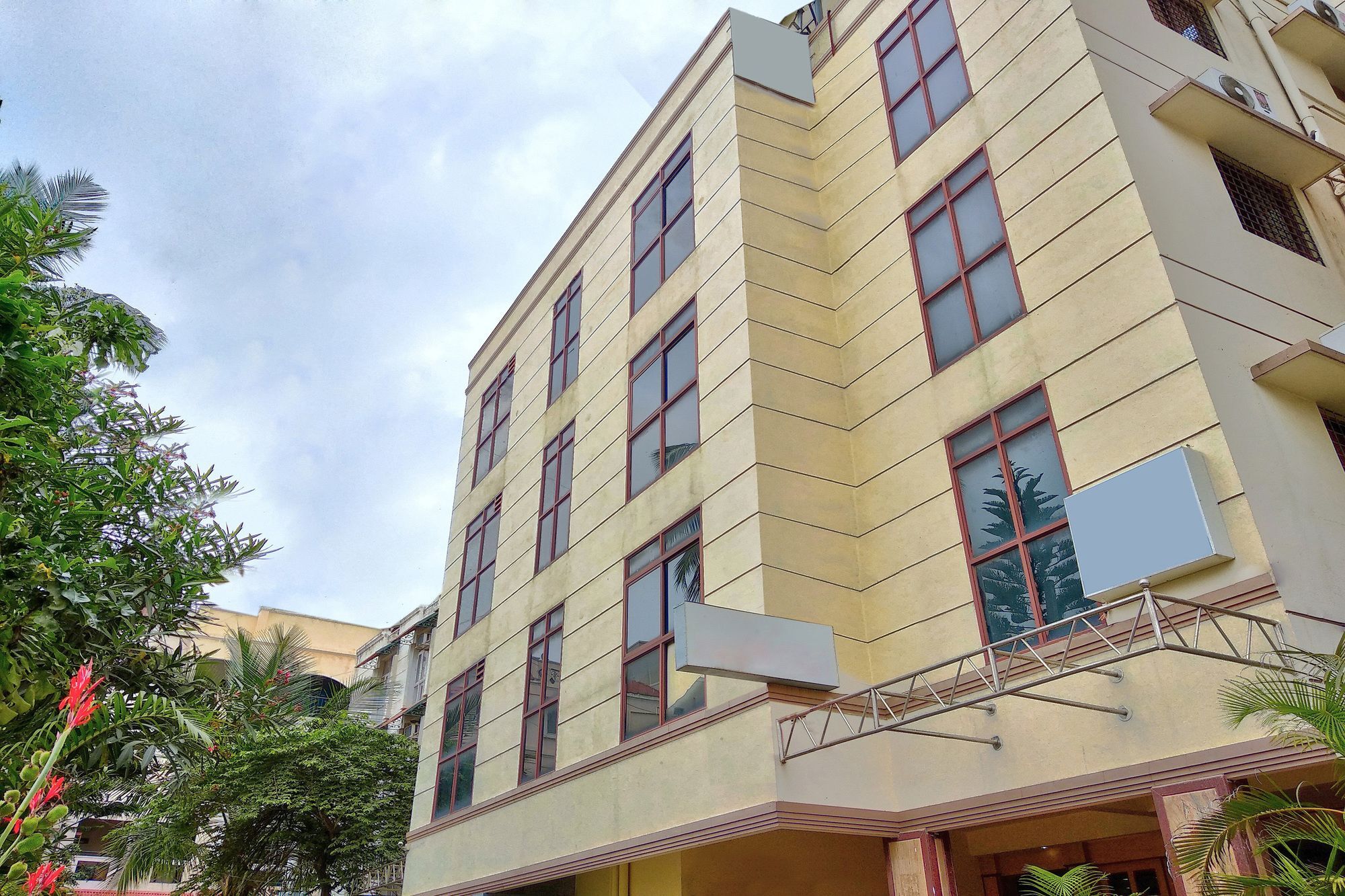 Oyo 539 Hotel Pearl Inn Bangalore Extérieur photo