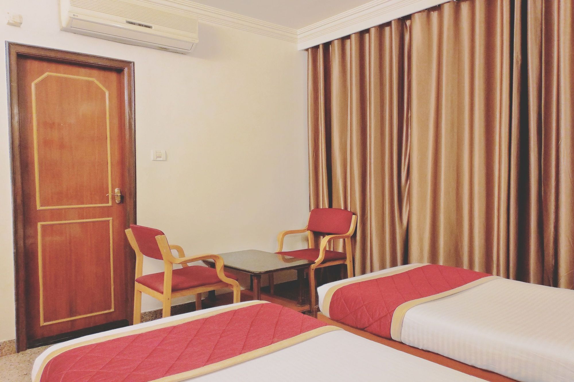 Oyo 539 Hotel Pearl Inn Bangalore Extérieur photo