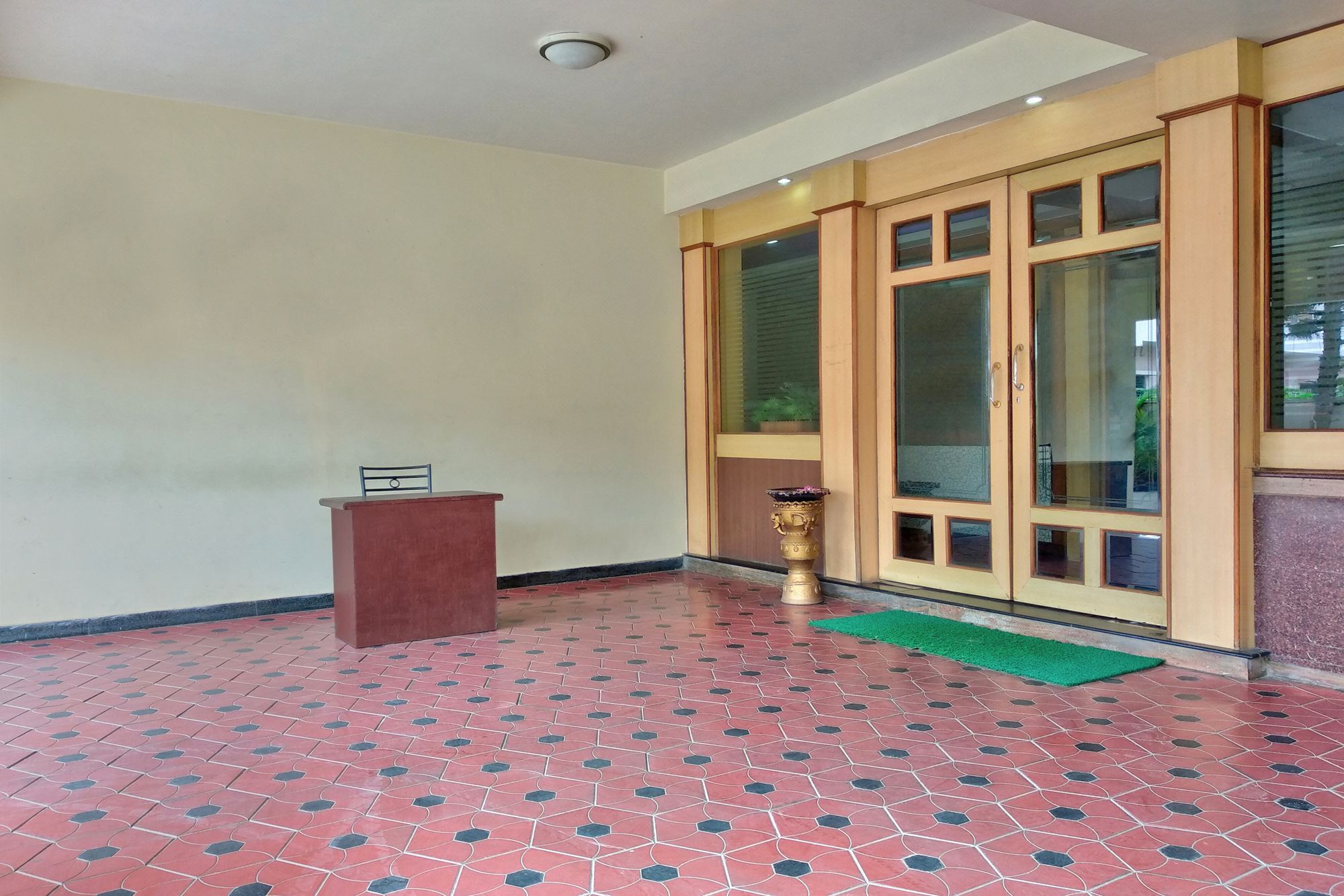 Oyo 539 Hotel Pearl Inn Bangalore Extérieur photo